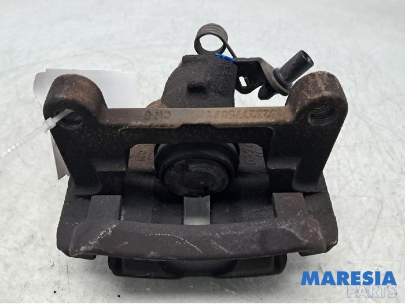 Renault - Trafic - Rear brake calliper, right
