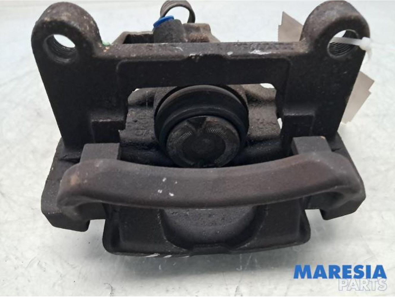Renault - Trafic - Rear brake calliper, left
