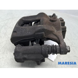 Renault - Trafic - Bremszange rechts vorne