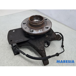 Renault - Trafic - Fusee links-voor