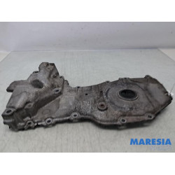 Renault - Megane - Couvercle de distribution