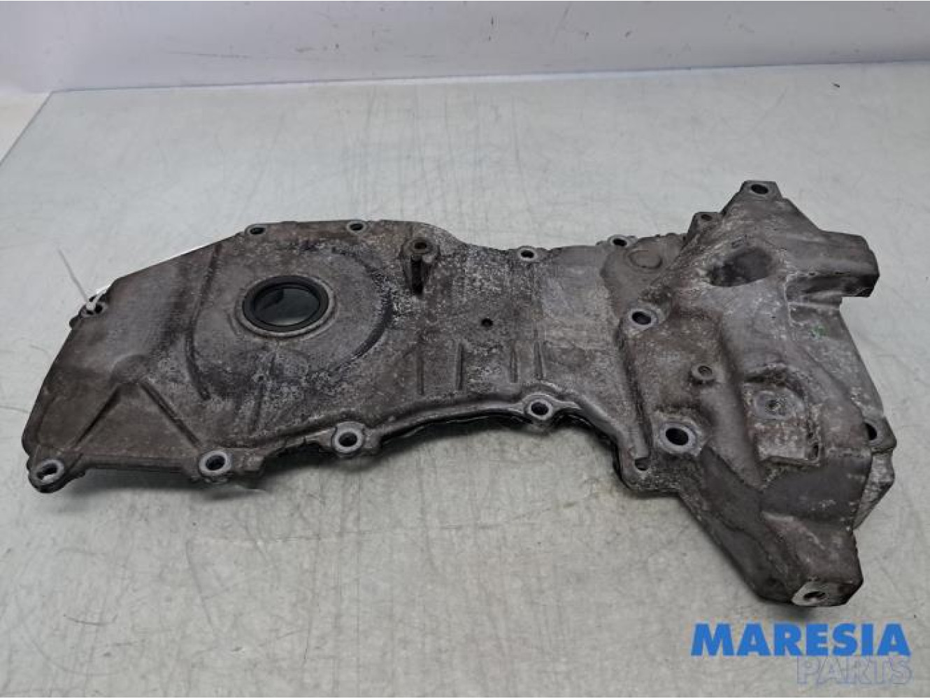 Renault - Megane - Couvercle de distribution