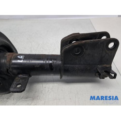 Renault - Trafic - Stoßdämpferstrebe links vorne