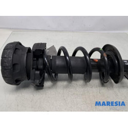 Renault - Trafic - Stoßdämpferstrebe links vorne