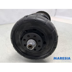 Renault - Trafic - Stoßdämpferstrebe links vorne