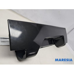 Renault - Trafic - Taillight edging, right