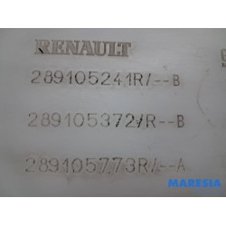 Renault - Trafic - Ruitensproeiertank voor