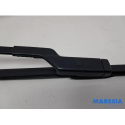 Renault - Trafic - Front wiper arm