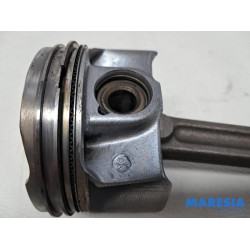 Renault - Megane - Zuiger