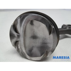 Renault - Megane - Zuiger