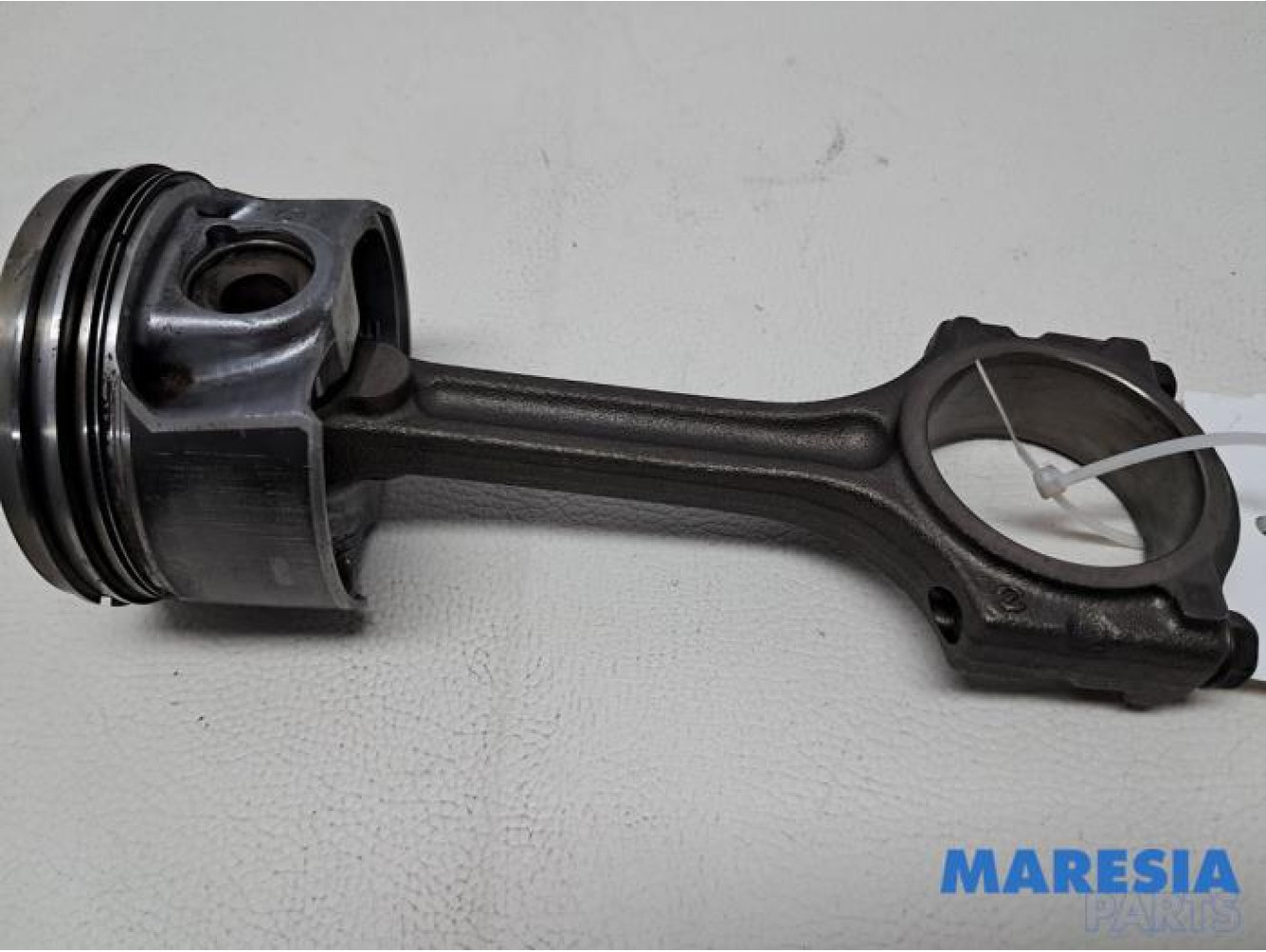 Renault - Megane - Zuiger