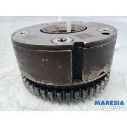 Renault - Megane - Camshaft sprocket