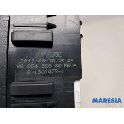 Peugeot - 308 - Sicherungskasten