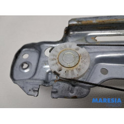 Peugeot - 308 - Rear door window mechanism 4-door, right