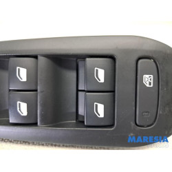 Peugeot - 308 - Multi-functional window switch