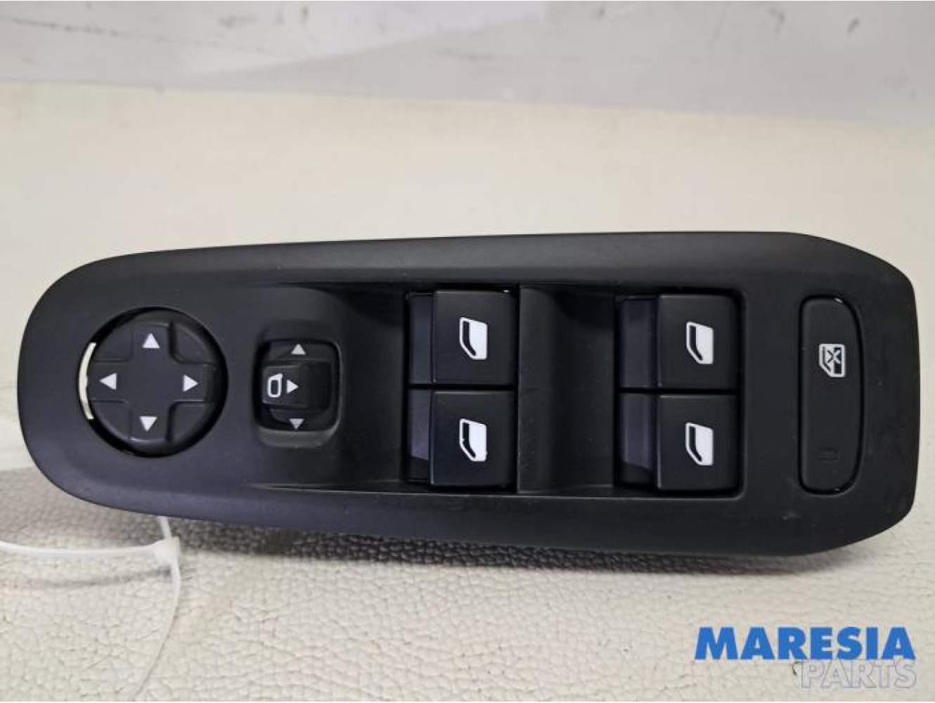 Peugeot - 308 - Multi-functional window switch