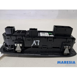 Peugeot - 308 - Multi-functional window switch