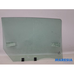 Peugeot - 308 - Rear door window 4-door, left