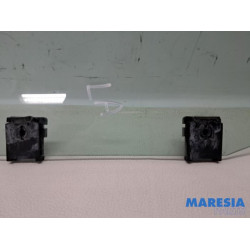 Peugeot - 308 - Rear door window 4-door, left