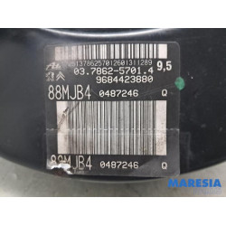 Citroen - C4 Picasso - Brake servo