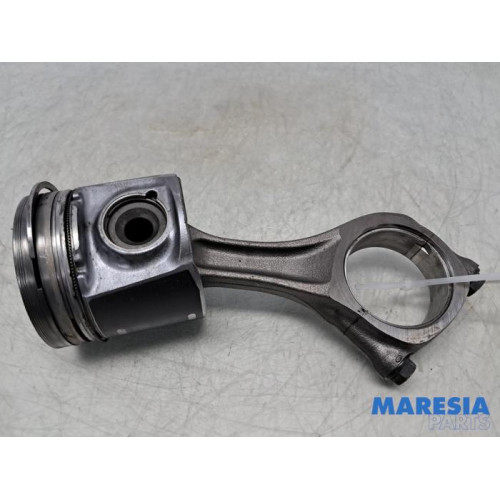 Fiat - Ducato - Connecting rod