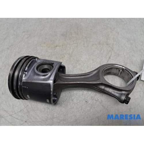 Fiat - Ducato - Connecting rod