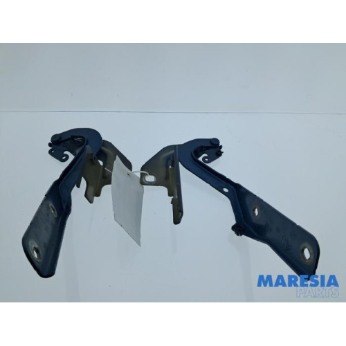 Citroen - C4 Picasso - Bonnet Hinge