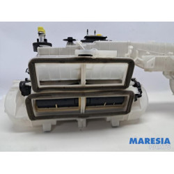 Citroen - C4 Picasso - Heater housing