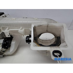 Citroen - C4 Picasso - Heater housing