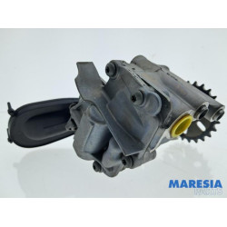 Nissan - NV300 - Oliepomp