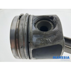 Nissan - NV300 - Drijfstang