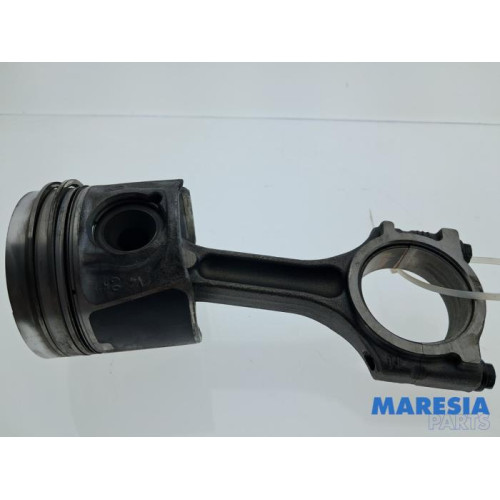 Nissan - NV300 - Drijfstang