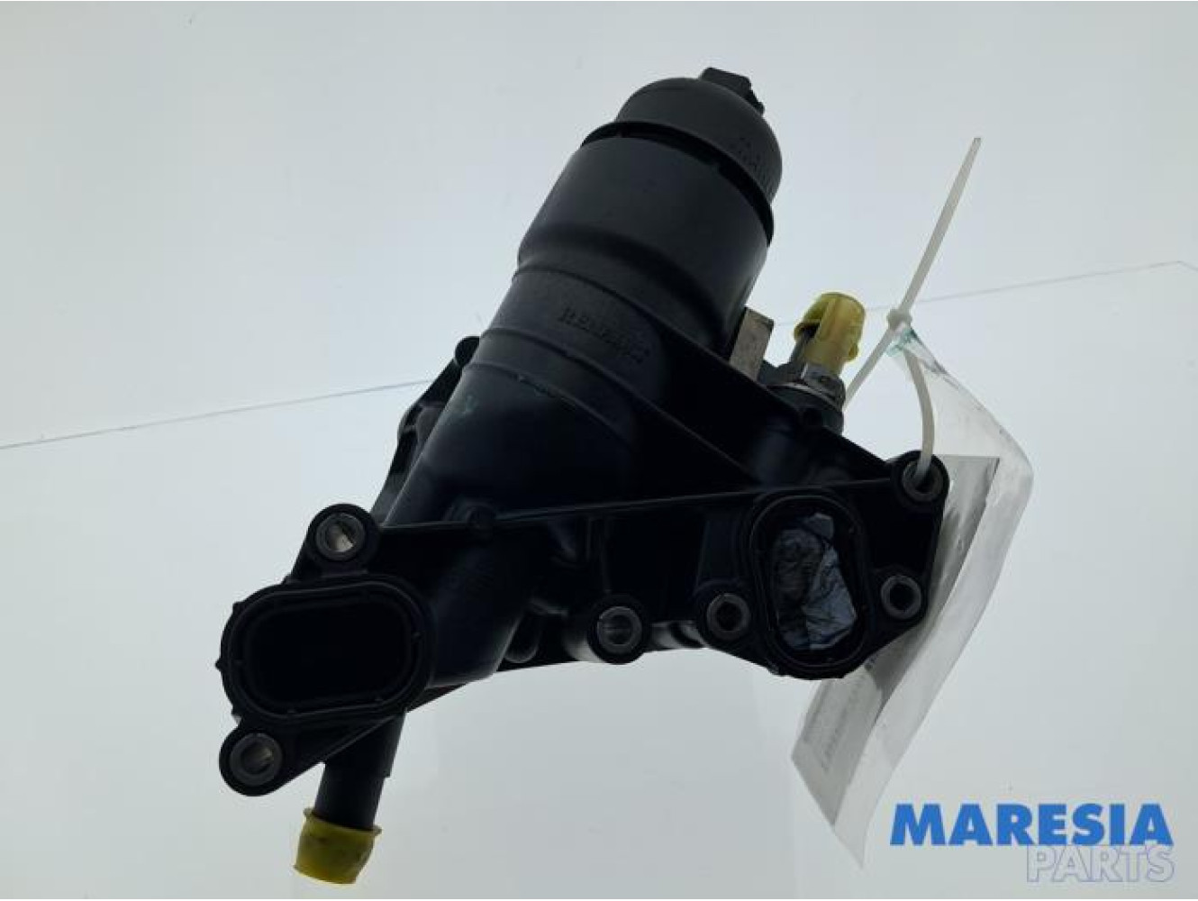 Nissan - NV300 - Ölfiltergehäuse