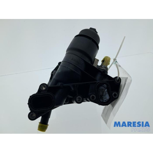 Nissan - NV300 - Ölfiltergehäuse