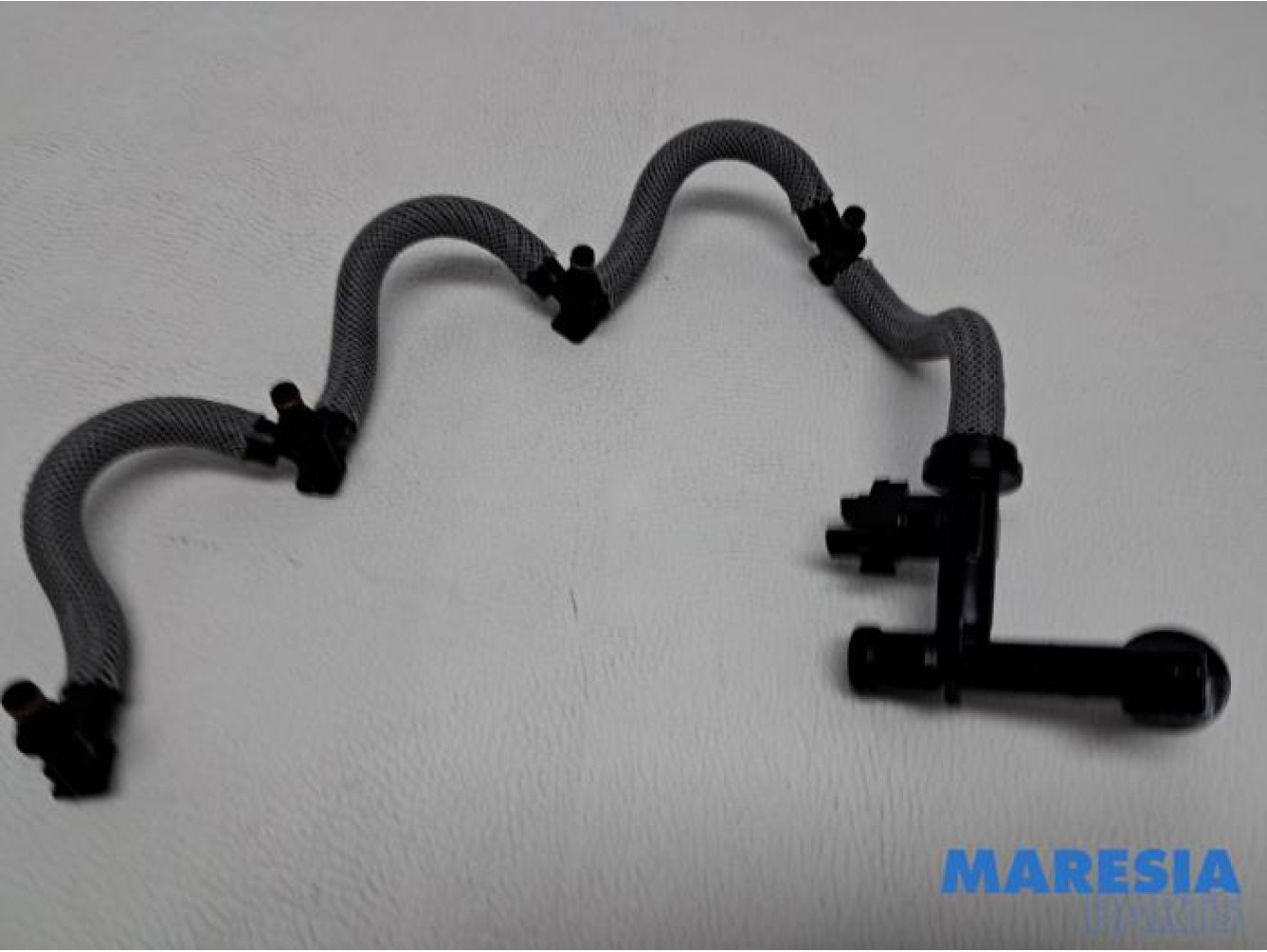 Nissan - NV300 - Brandstof retourleiding