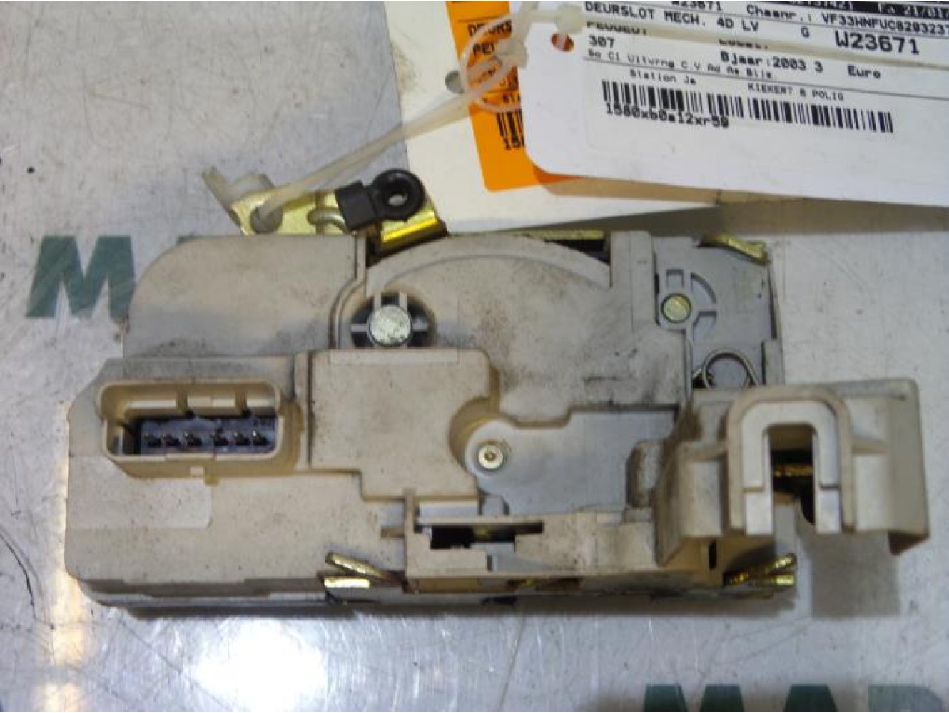 Peugeot - 307 - Door lock mechanism 4-door, front left