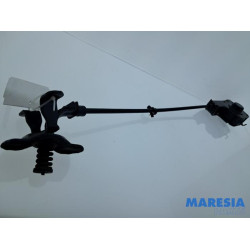 Citroen - C4 Picasso - Spare wheel lift mechanism