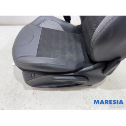 Peugeot - 2008 - Siège gauche