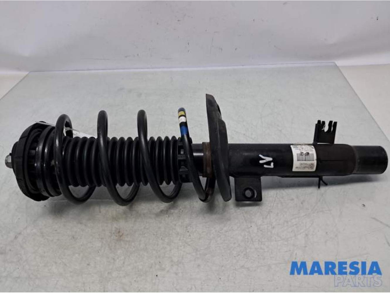 Citroen - C3 - Stoßdämpferstrebe links vorne