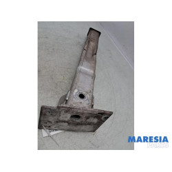 Citroen - Berlingo - Draagarmsteun linksvoor