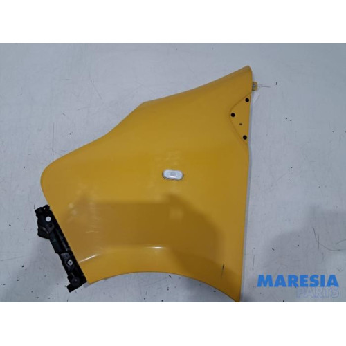 Renault - Trafic - Front wing, left