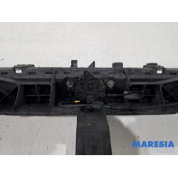 Renault - Trafic - Frontpaneel