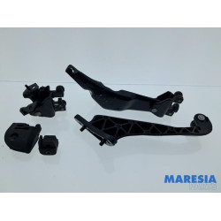 Citroen - Berlingo - Schuifdeurrol links