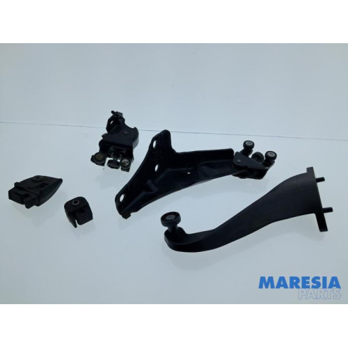 Citroen - Berlingo - Schuifdeurrol links