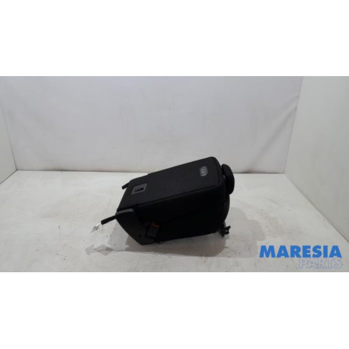 Peugeot - 308 - Rear seat