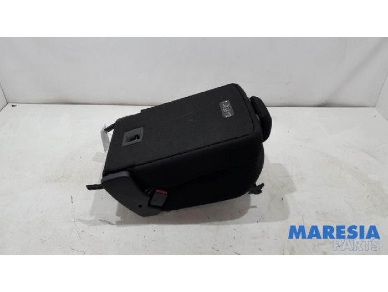 Peugeot - 308 - Rear seat