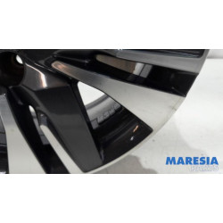 Peugeot - 2008 - Wheel