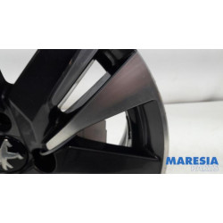Peugeot - 2008 - Wheel