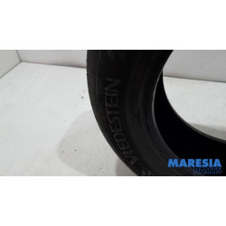 Peugeot - 2008 - Tyre