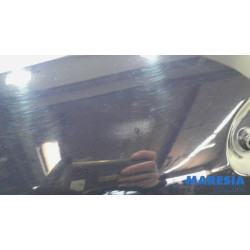 Peugeot - 208 - Front wing, left